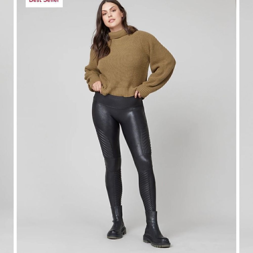 SPANX Faux Leather Moto Leggings in black size small